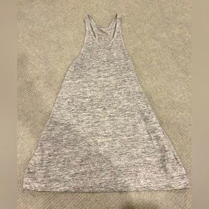 Heather light grey swing tank.
